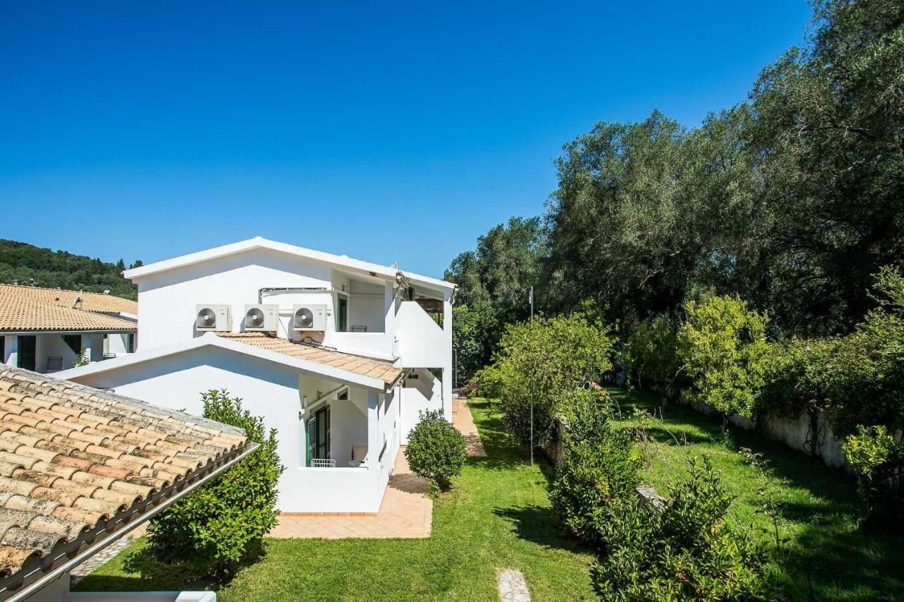 Paradise Inn Liapades Corfu ภายนอก รูปภาพ