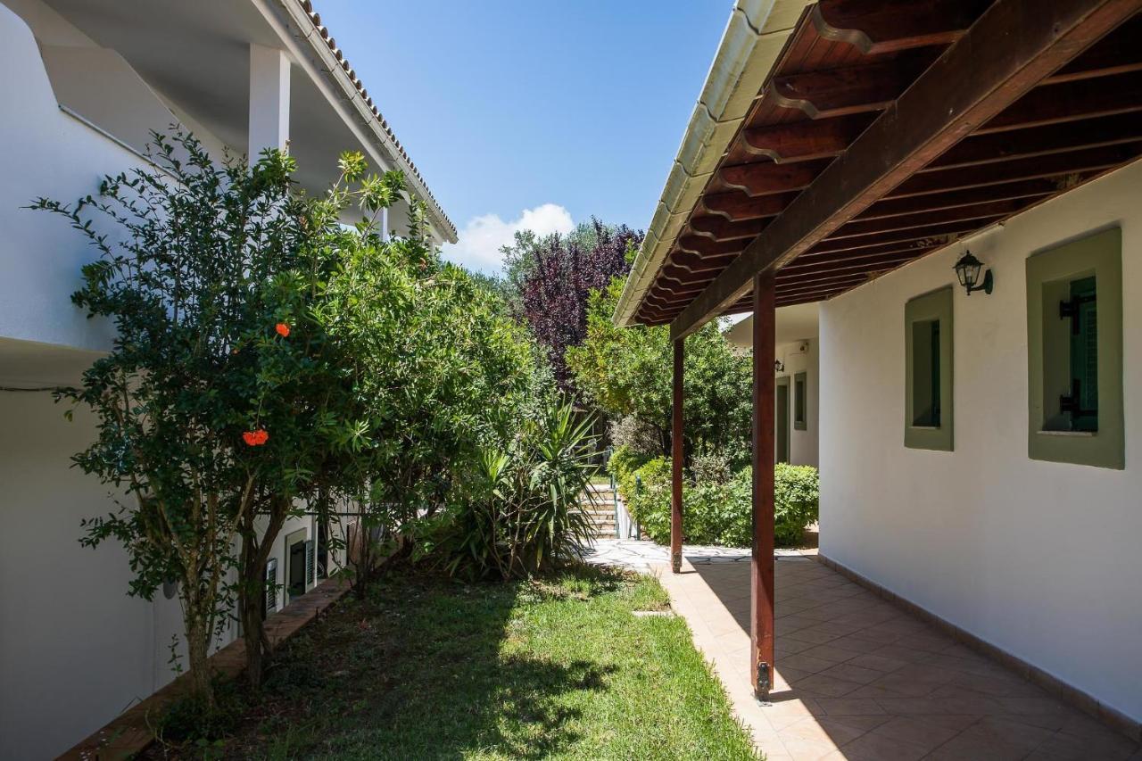 Paradise Inn Liapades Corfu ภายนอก รูปภาพ