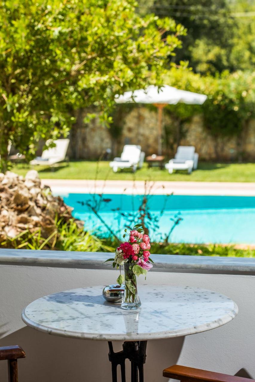 Paradise Inn Liapades Corfu ภายนอก รูปภาพ