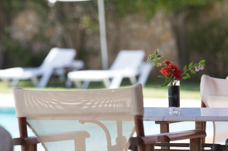 Paradise Inn Liapades Corfu ภายนอก รูปภาพ