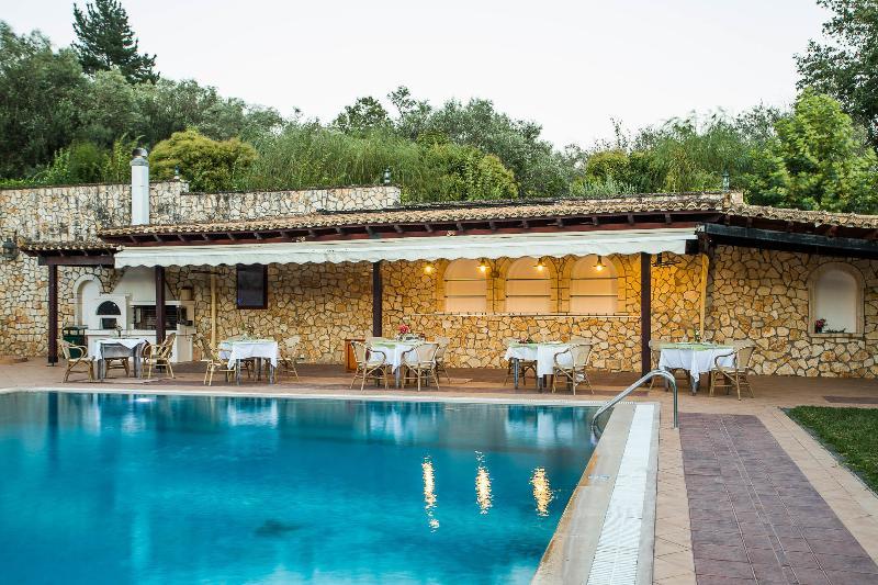 Paradise Inn Liapades Corfu ภายนอก รูปภาพ